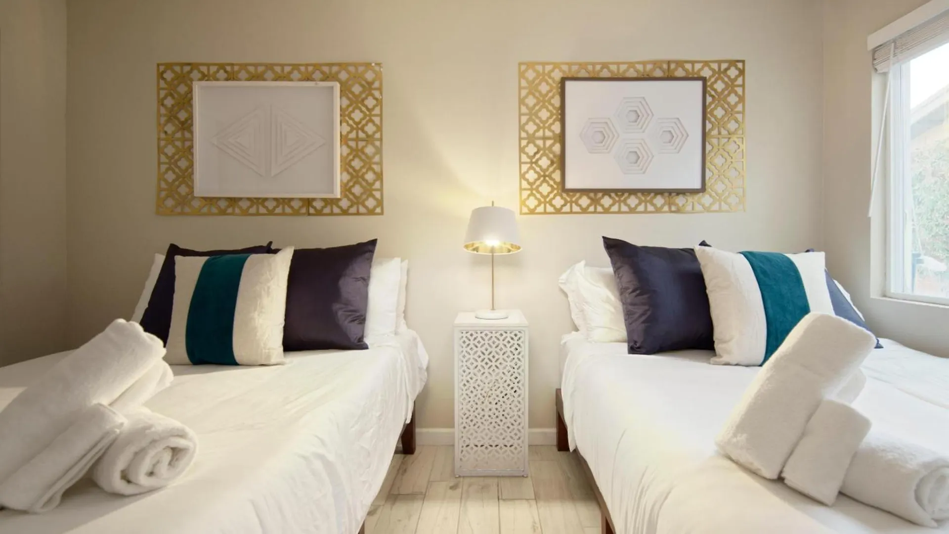Semesterbostad Old Town Saguaro - Private Pool, Fire Pit & Games Villa Scottsdale