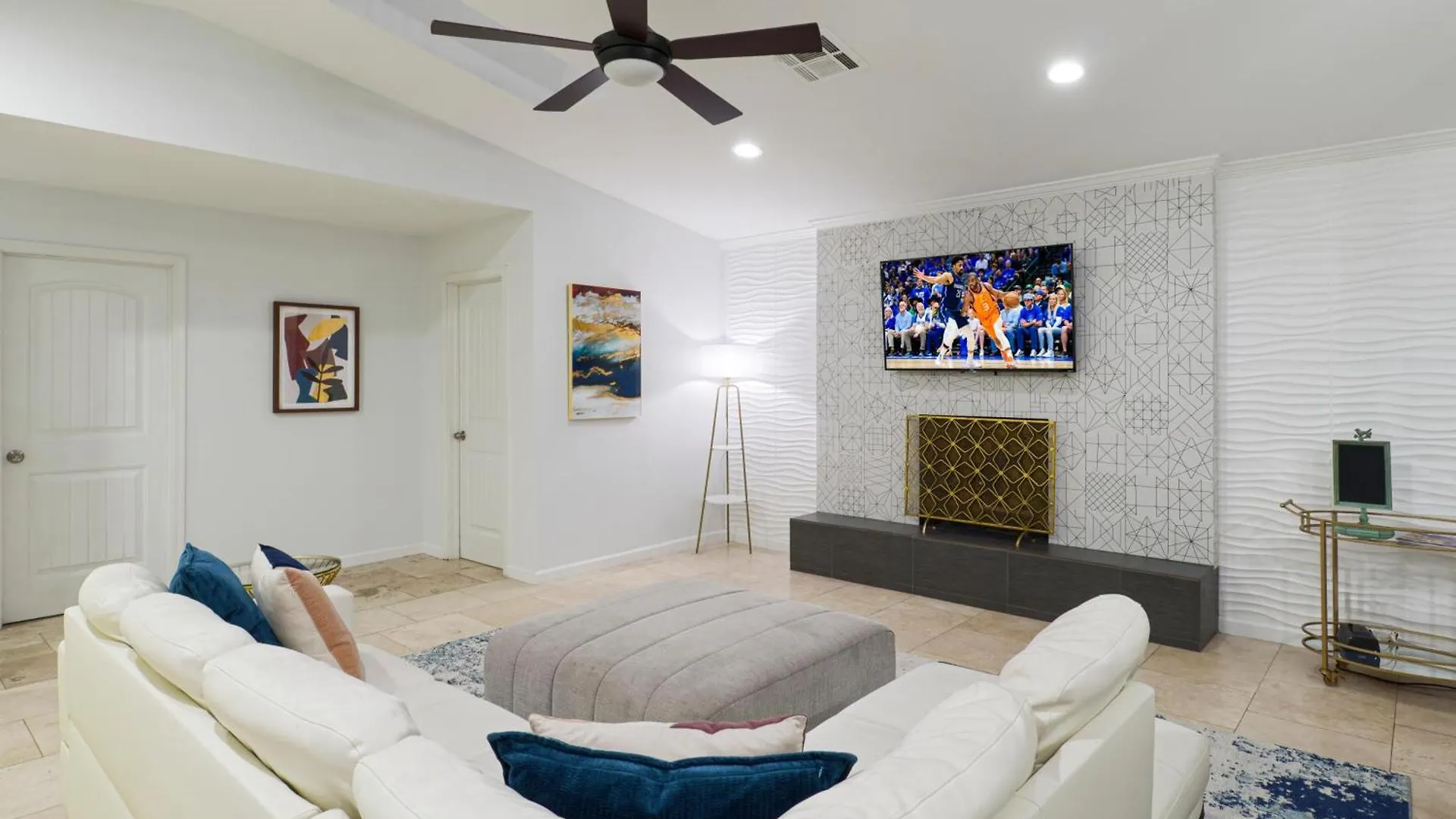 Semesterbostad Old Town Saguaro - Private Pool, Fire Pit & Games Villa Scottsdale