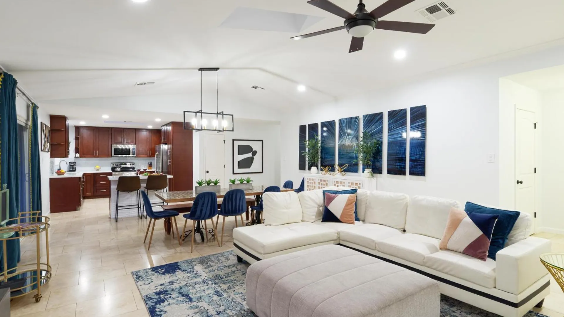 Semesterbostad Old Town Saguaro - Private Pool, Fire Pit & Games Villa Scottsdale USA